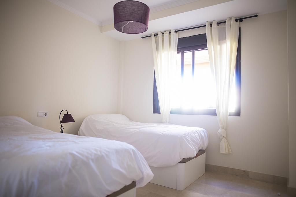 Casares Beach San Luis de Sabinillas Eksteriør billede