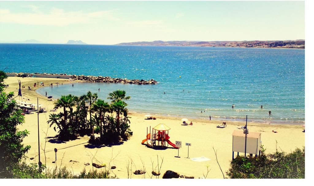 Casares Beach San Luis de Sabinillas Eksteriør billede